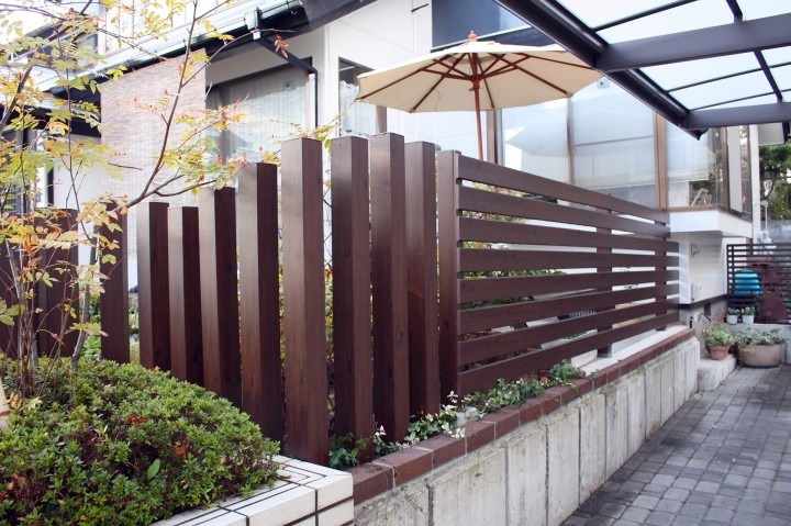 タカショー 目隠しフェンス アルミ 木目 83fd0f3c1e01af34fd61b4fbe42be450