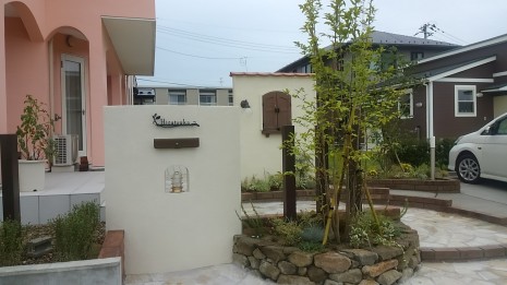 新築 外構 可愛い 門 ディーズガーデン ディーズパティオ 仙台市 KIMG09171-465x261