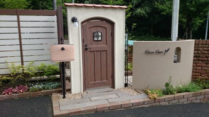 中庭 門まわり 中庭 門まわり